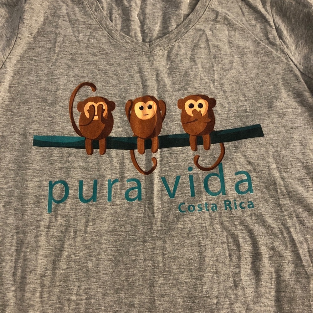 Pura vida monkey 🙈 tee! Women’s XL, NWOT.